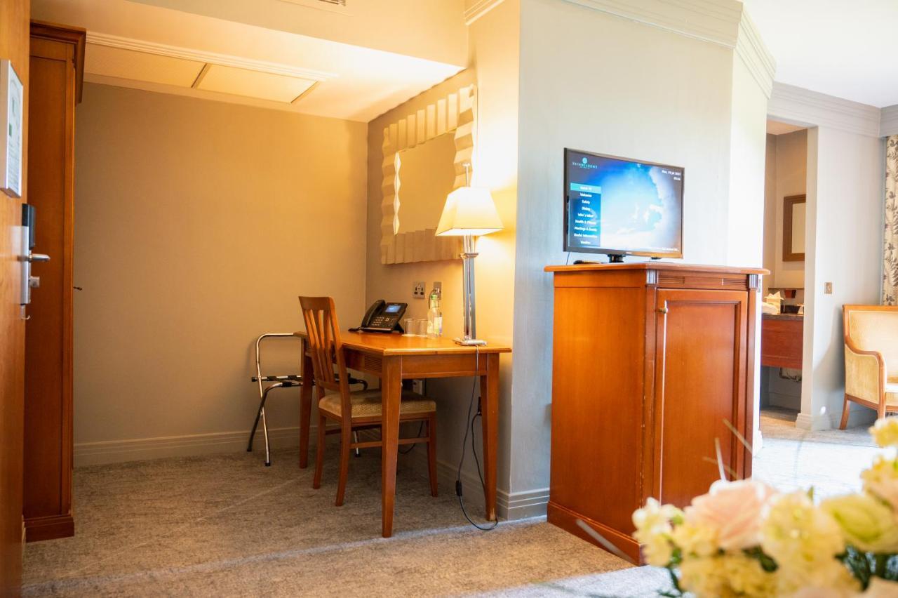 Bryn Meadows Golf, Hotel & Spa Blackwood  Esterno foto