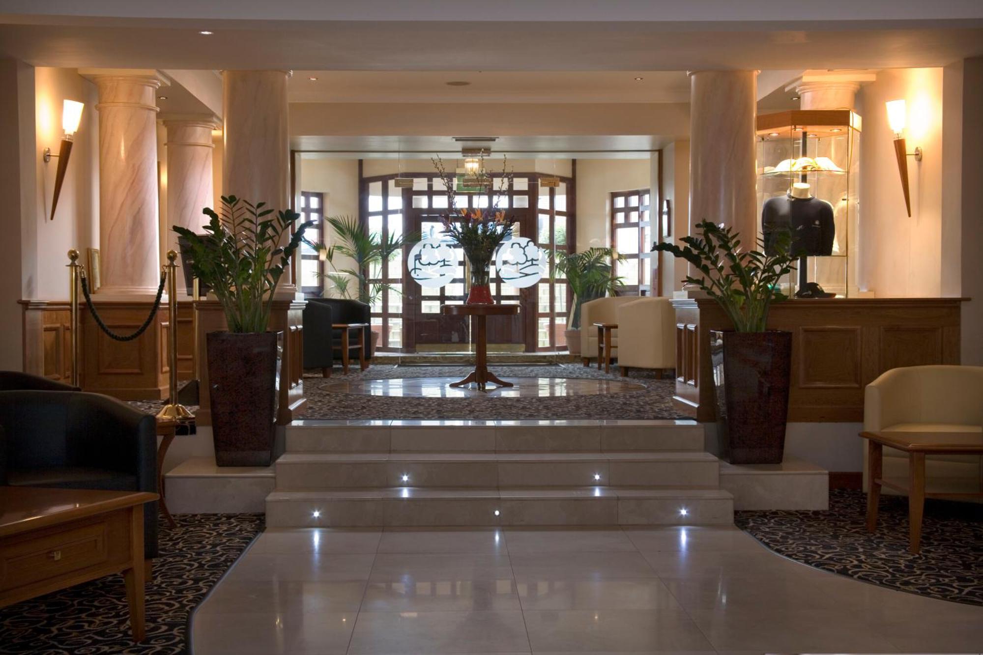 Bryn Meadows Golf, Hotel & Spa Blackwood  Esterno foto